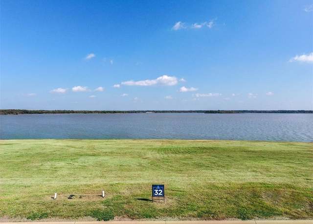 Property at 1207 Beacon Shore Dr, Kemp, TX 75143