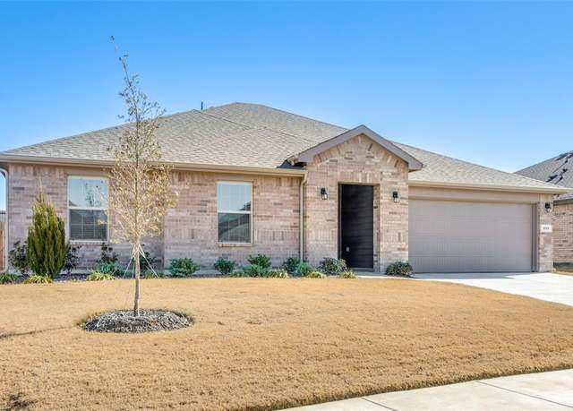 Property at 809 Alexandria Ln, Joshua, TX 76058, 3 beds, 2 baths