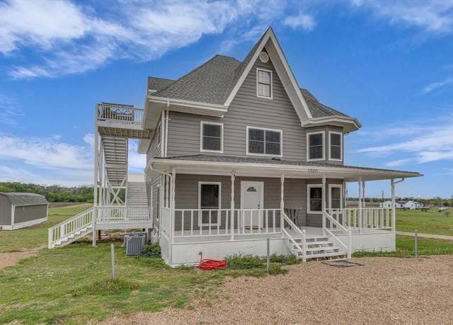 Property at 1940 E Highland Rd, Waxahachie, TX 75167, 9 beds, 5 baths