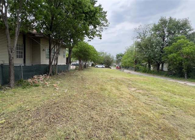 Property at 521 E 8th St, Dallas, TX 75203