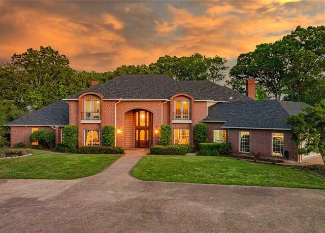 Property at 636 County Road 3330, Omaha, TX 75571, 4 beds, 5 baths