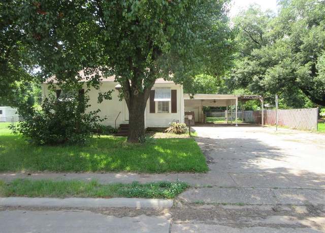 Property at 617 Rome St, Bossier City, LA 71112, 3 beds, 2 baths