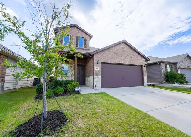Property at 1025 Mason St, Aubrey, TX 76227, 3 beds, 2.5 baths