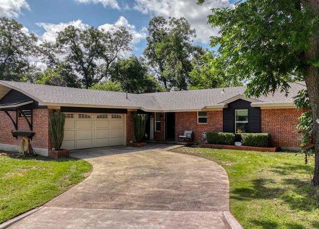Property at 1950 Crestridge St, Stephenville, TX 76401, 3 beds, 2 baths