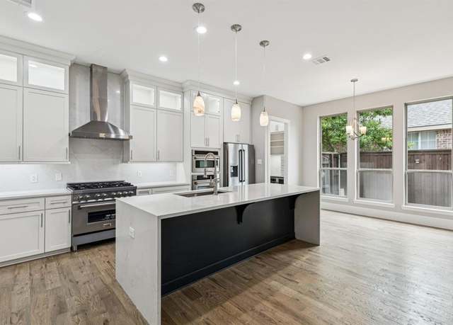 Property at 15456 Mountain View Ln, Frisco, TX 75035, 5 beds, 4 baths