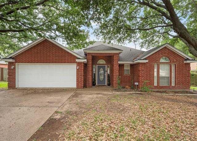 Property at 10163 Cougar Ridge Pkwy, Waco, TX 76708, 3 beds, 2 baths