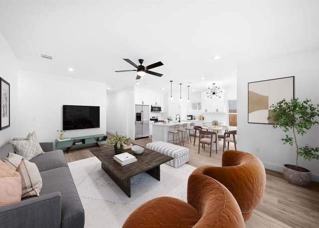 Property at 1722 Marfa Ave, Dallas, TX 75216, 3 beds, 2 baths