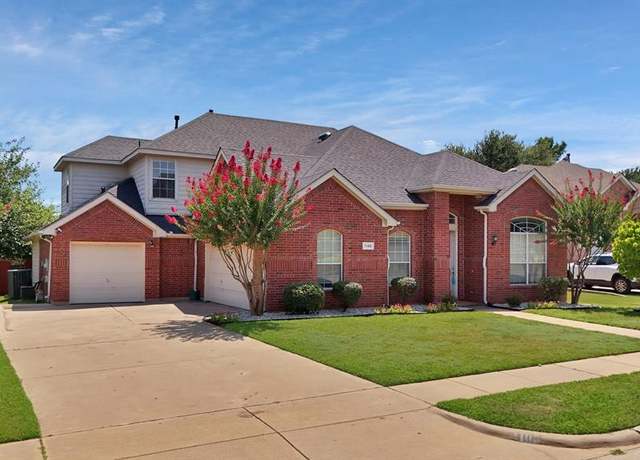 Property at 1108 Huntington Trl, Mansfield, TX 76063, 4 beds, 3 baths