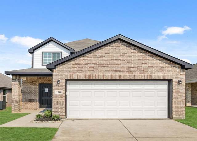 Property at 1510 Romans Rd, Ennis, TX 75119, 4 beds, 2.5 baths