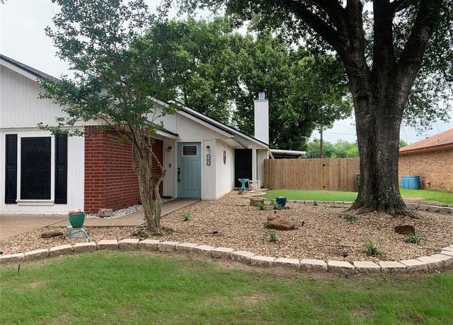Property at 707 Cherry Dr, Groesbeck, TX 76642, 4 beds, 2 baths