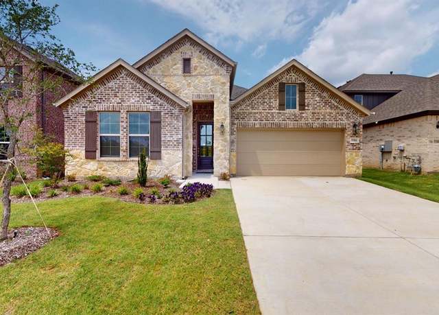 Property at 5204 Edge Way, Denton, TX 76226, 3 beds, 2.5 baths