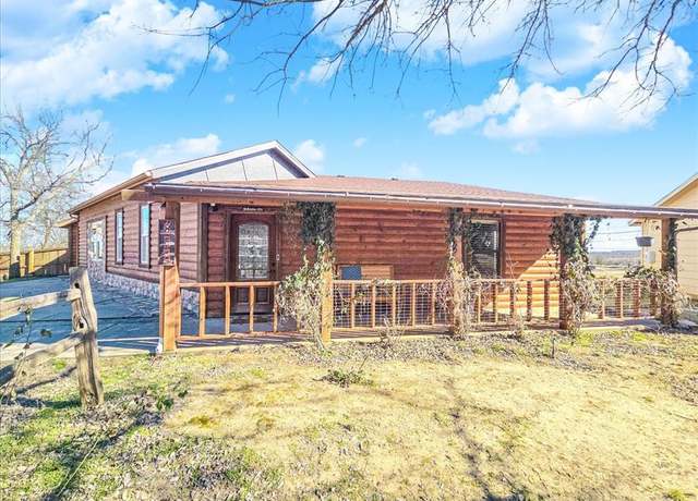Property at 851 County Road 904, Joshua, TX 76058, 2 beds, 2 baths