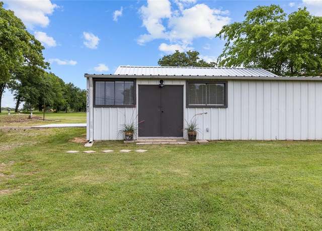 Property at 2230 Farm Road 79, Paris, TX 75460, 1 bed, 1 bath