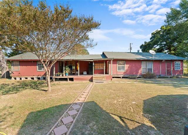 Property at 19331 Allen Ranch Rd, Eustace, TX 75124, 5 beds, 2.5 baths
