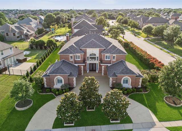 Property at 760 Del Carmen Dr, Prosper, TX 75078, 5 beds, 4.5 baths
