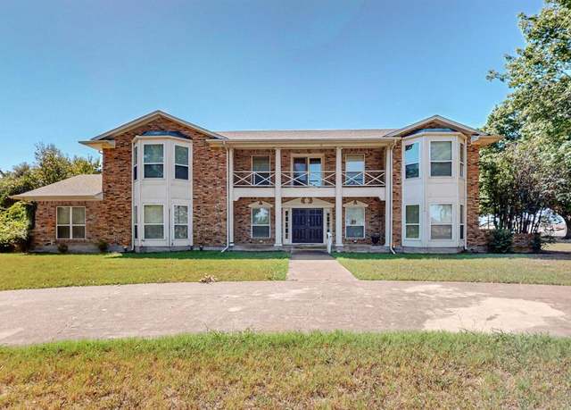 Property at 102 Cedar Dr, Oak Leaf, TX 75154, 4 beds, 4.5 baths