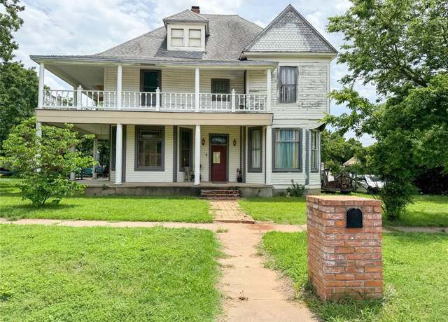 Property at 711 W 6th St, Cisco, TX 76437, 5 beds, 2 baths