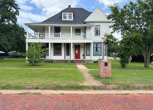 Property at 711 W 6th St, Cisco, TX 76437, 5 beds, 2 baths