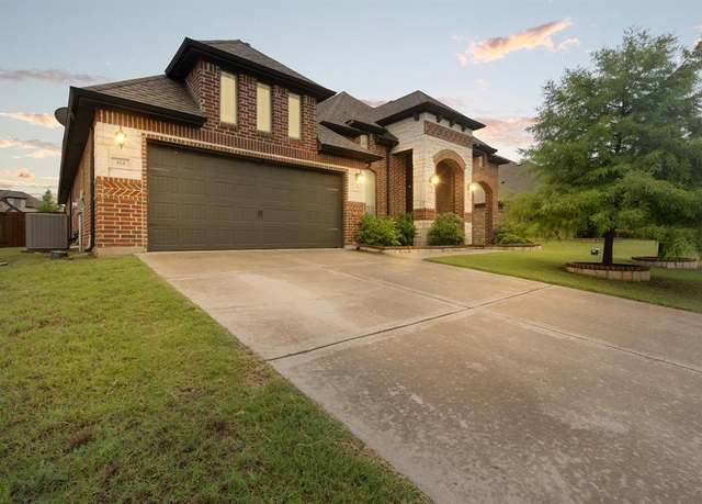 Property at 414 Belmont Dr, Midlothian, TX 76065, 3 beds, 2 baths