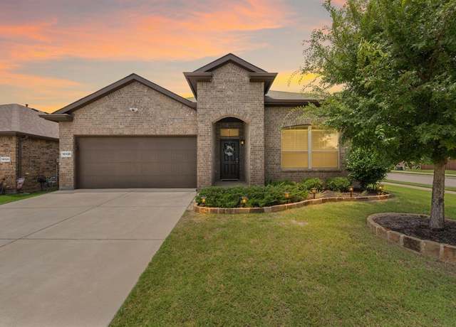 Property at 10125 Burtrum Dr, Fort Worth, TX 76177, 4 beds, 2 baths