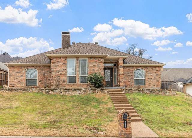 Property at 3233 David Dr, Hurst, TX 76054, 3 beds, 2 baths