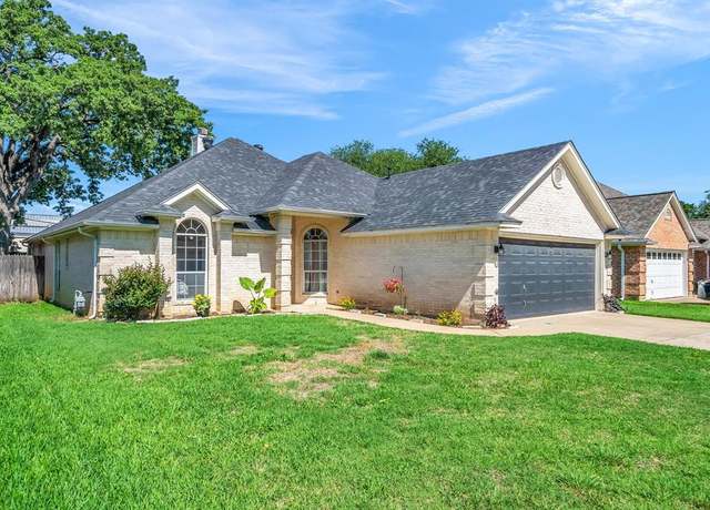 Property at 318 Cecile Ct, Arlington, TX 76013, 3 beds, 2.5 baths
