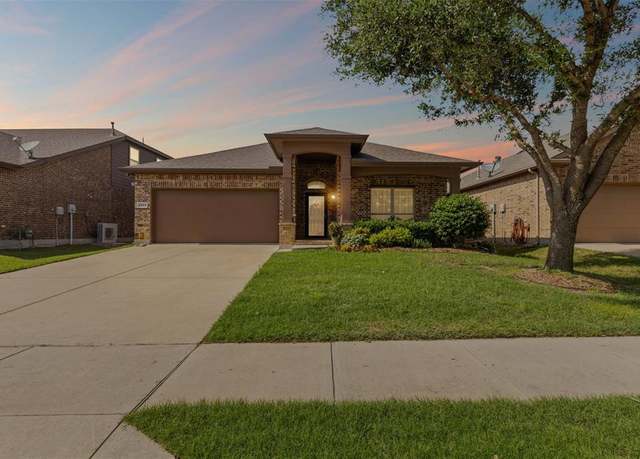 Property at 2941 Saddle Creek Dr, Fort Worth, TX 76177, 3 beds, 2 baths