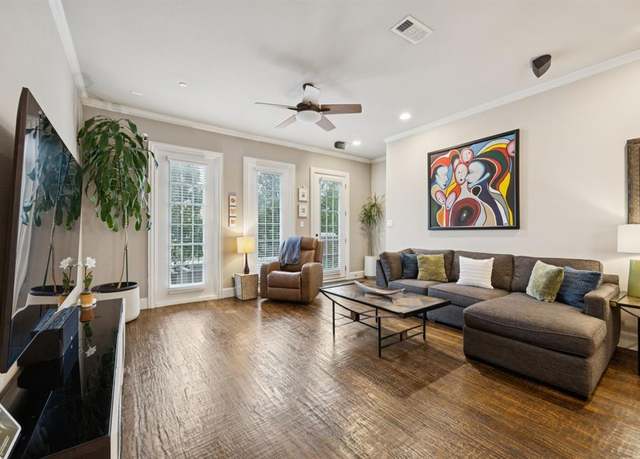 Property at 639 Senda, Irving, TX 75039, 2 beds, 2.5 baths