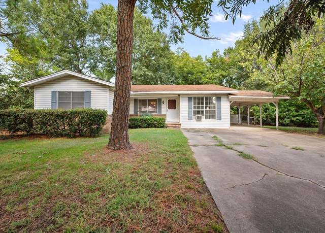Property at 812 N Wright Ave, Kerens, TX 75144, 3 beds, 2 baths