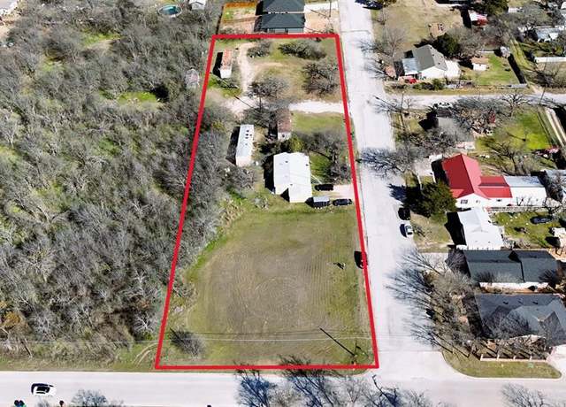 Property at 1307 Irvin St, Bridgeport, TX 76426, 4 beds, 1 bath