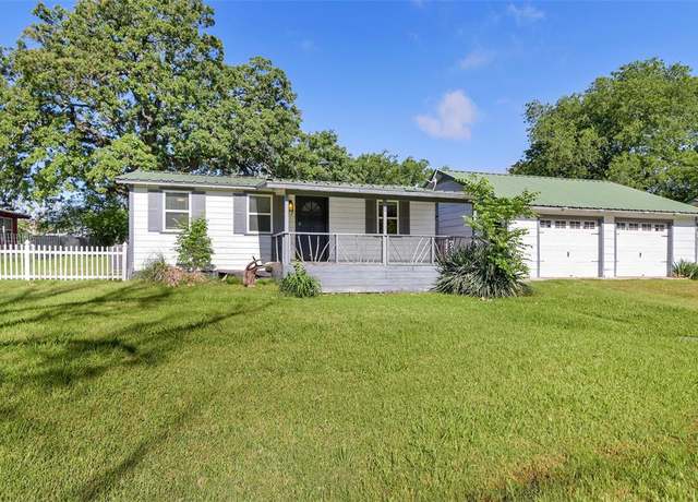 Property at 27 Richard Dr, Gordonville, TX 76245, 2 beds, 1.5 baths