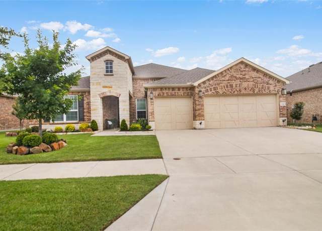 Property at 717 Freedom Ln, Aubrey, TX 76227, 2 beds, 2.5 baths