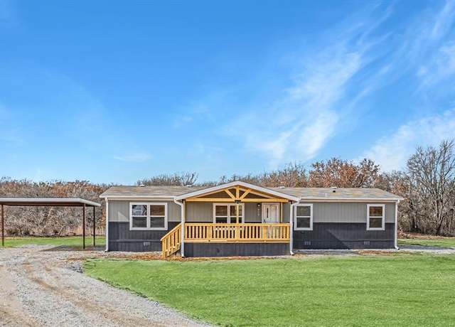 Property at 112 Draven Dr, Springtown, TX 76082, 4 beds, 2 baths