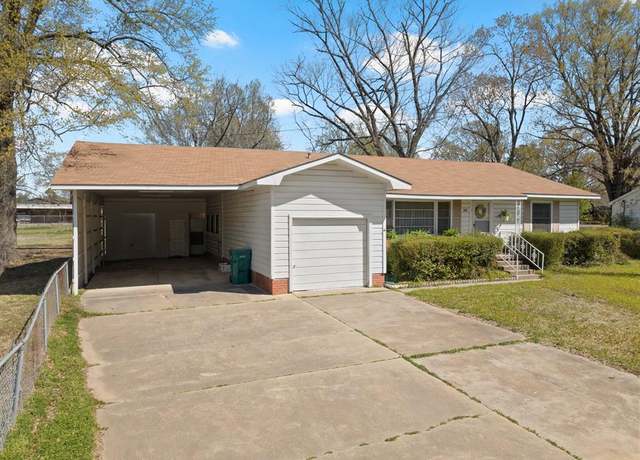 Property at 609 E Main, Omaha, TX 75571, 3 beds, 1.5 baths