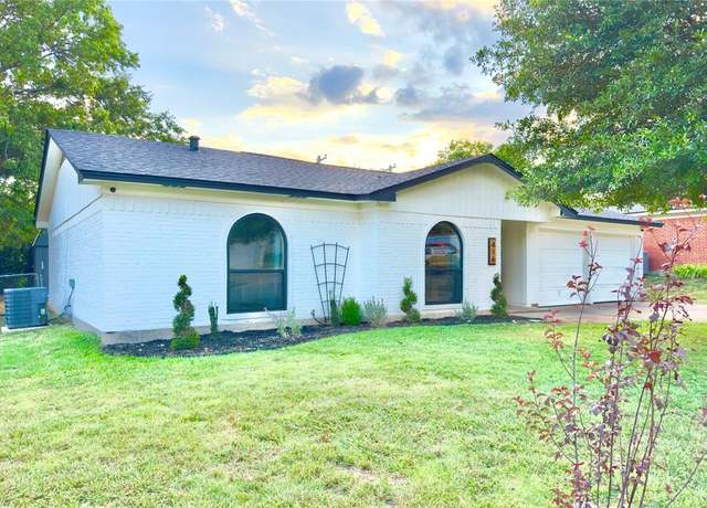 Property at 416 Rolling Hills Dr, Aledo, TX 76008, 3 beds, 2 baths