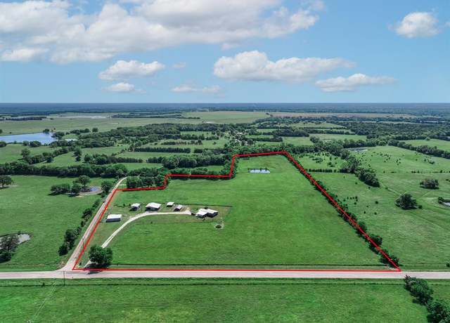 Property at 3266 Farm Road 1159, Clarksville, TX 75426, 2 beds, 1 bath