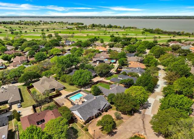 Property at 1770 Plummer Dr, Rockwall, TX 75087, 4 beds, 3 baths