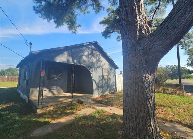 Property at 1316 Southey St, Waco, TX 76704, 3 beds, 1 bath