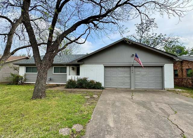 Property at 749 Oakwood Ave, Hurst, TX 76053, 3 beds, 2 baths