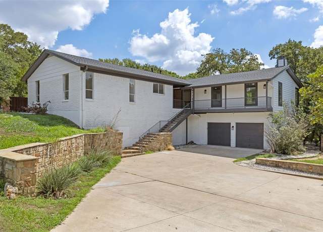 Property at 2404 Westwood Dr, Arlington, TX 76012, 5 beds, 3 baths