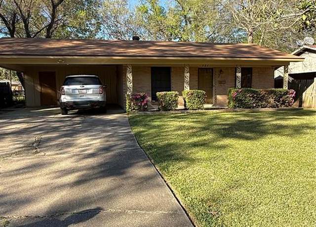 Property at 721 Kingridge Pl, Shreveport, LA 71108, 3 beds, 1.5 baths