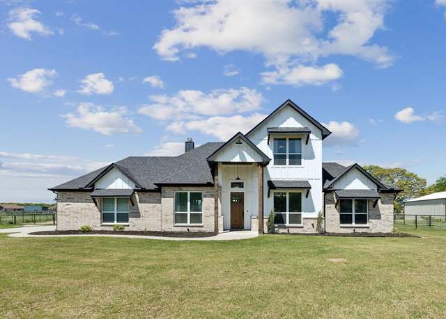 Property at 5812 W Sky Hawk Trl, Royse City, TX 75189, 3 beds, 2.5 baths