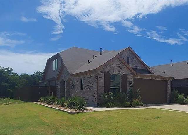 Property at 3970 Rochelle Ln, Forney, TX 75126, 4 beds, 3 baths