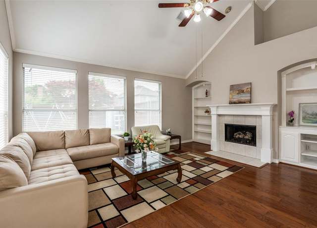 Property at 3912 Iris Ct, Mckinney, TX 75070, 4 beds, 2.5 baths