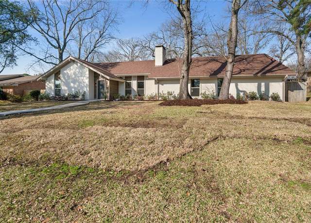 Property at 3829 Cloverdale Dr, Tyler, TX 75701, 4 beds, 3 baths