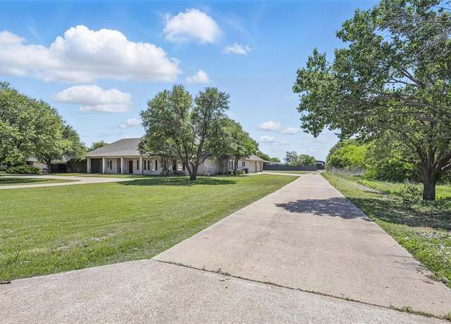Property at 2525 Colt Ln, Crowley, TX 76036, 3 beds, 3.5 baths