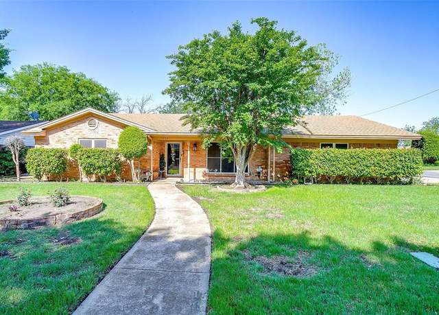 Property at 7800 Colfax Ln, Fort Worth, TX 76134, 3 beds, 2 baths