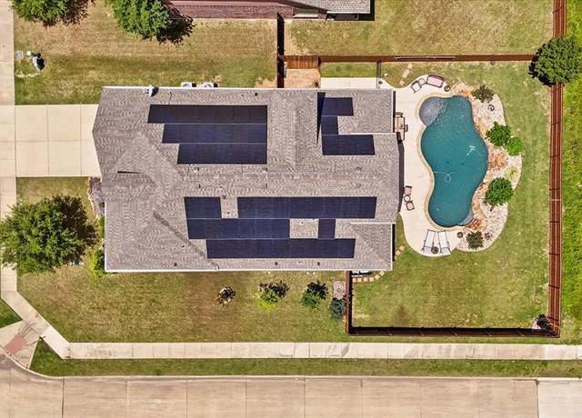 Property at 5139 Crystal Lake Ave, Krum, TX 76249, 4 beds, 3 baths