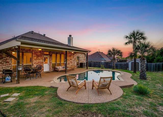 Property at 3107 Meandering Way, Granbury, TX 76049, 4 beds, 2 baths