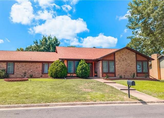 Property at 8548 Valley Crest Dr, Woodway, TX 76712, 3 beds, 2 baths